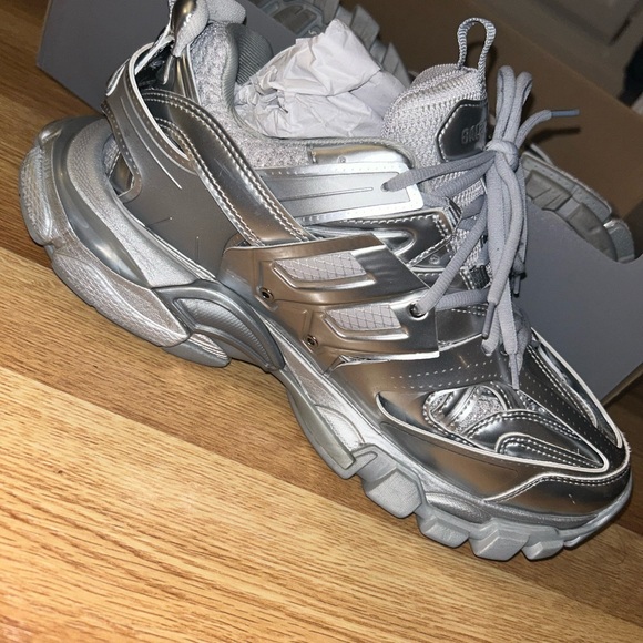 BALENCIAGA TRACK RUNNERS - Picture 1 of 9